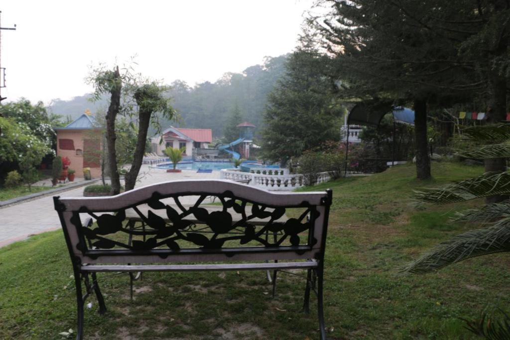 Grand Norling Hotel'S Resort Catmandu Exterior foto