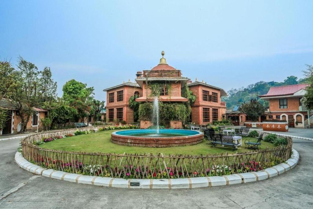 Grand Norling Hotel'S Resort Catmandu Exterior foto